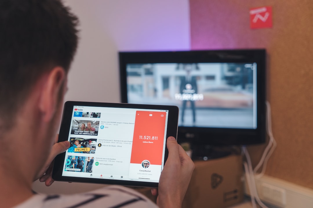 How to Connect Phone to TV: Simple Wired and Wireless Methods for Any Device